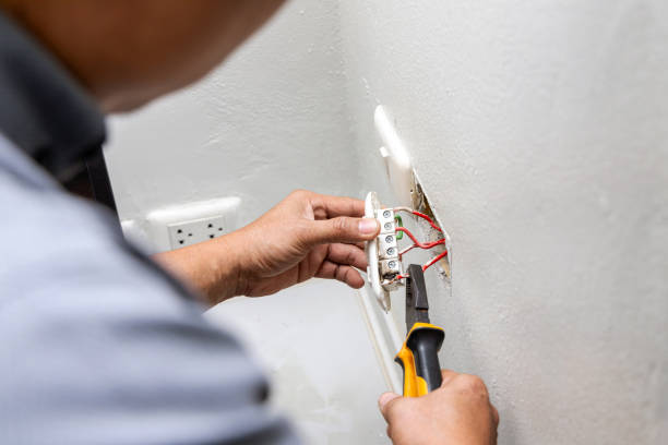 Best Affordable Emergency Electrician  in Chadron, NE